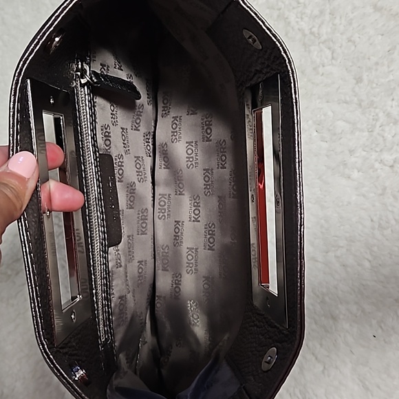 Michael Kors Berkley Clutch - silver - Picture 3 of 9